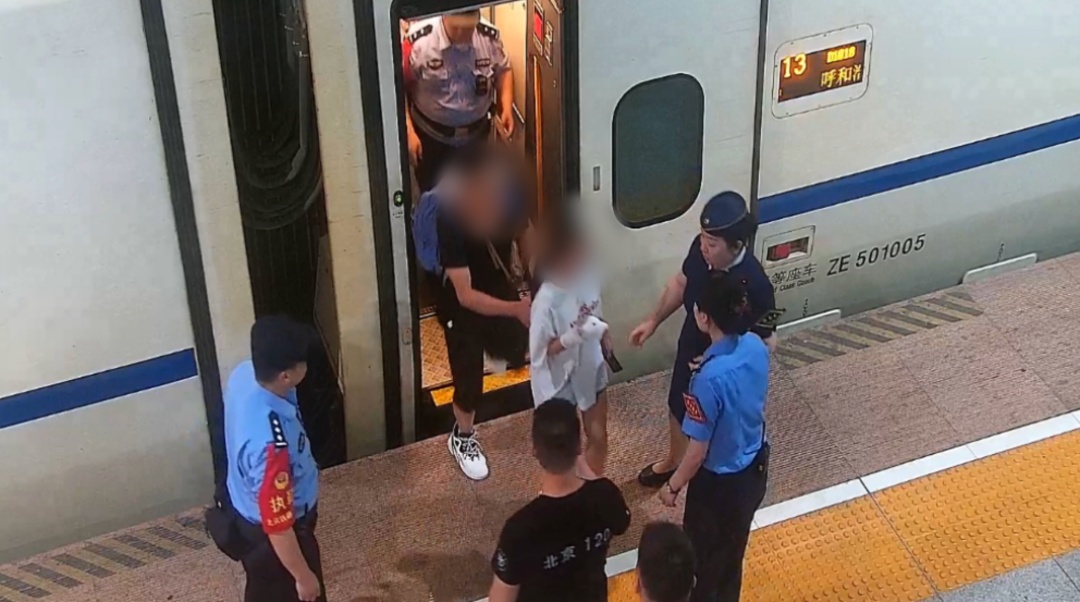 与时间赛跑,女孩食指保住了! 与时间赛跑,女孩食指保住了!