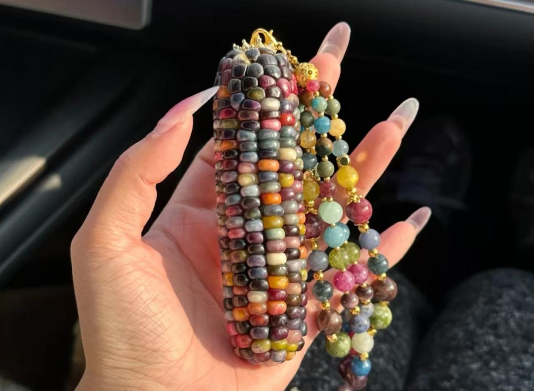 动辄上百上千，甚至上万！不少人热衷“养”根不能吃的玉米！网友:咋想的？