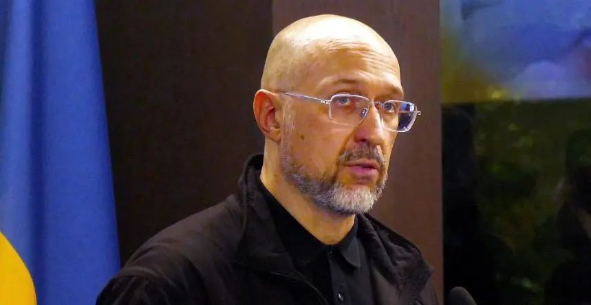 乌克兰总理提交辞职信 乌克兰总理提交辞职信