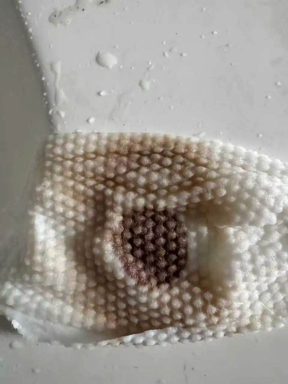 “自来水散发浓烈臭味”，多方回应