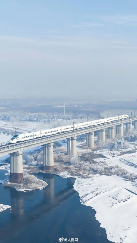 上半年全国铁路发送旅客超22亿人次