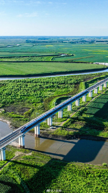 上半年全国铁路发送旅客超22亿人次