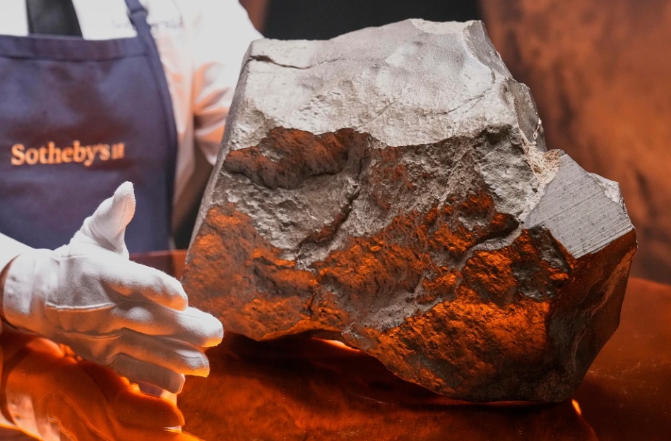 530万美元！地球上已知最大火星陨石拍卖成交