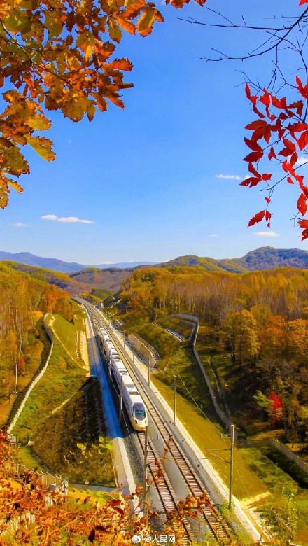 上半年全国铁路发送旅客超22亿人次