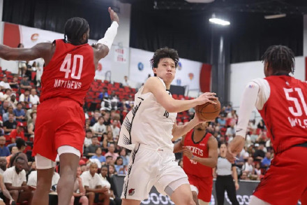 杨瀚森数据再创今年NBA夏联新高 助力开拓者战胜火箭
