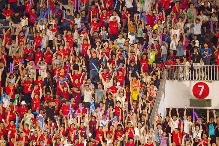 苏超、赣超、村超齐报到 这个夏天超超超燃! 苏超、赣超、村超齐报到 这个夏天超超超燃!