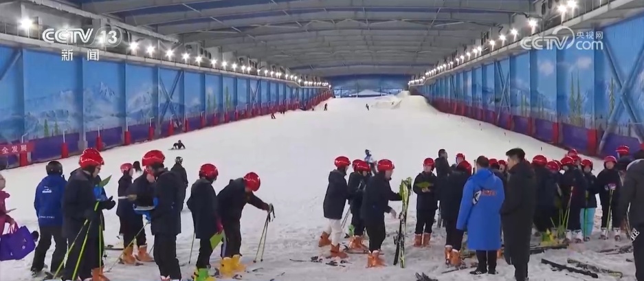 “花式”消暑新场景催热文旅“清凉消费” 夏日经济活力释放