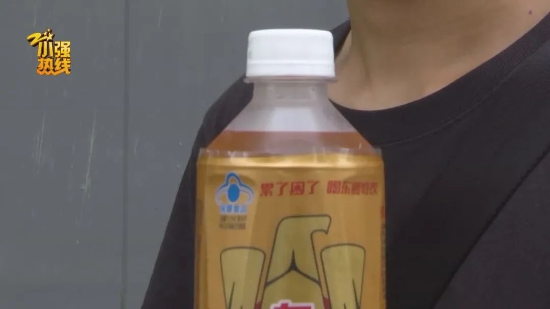 只喝了一口，保洁员突然倒下，生命垂危！紧急提醒：使用这种液体必须谨慎…