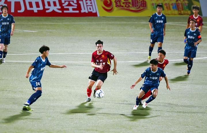 苏超、赣超、村超齐报到 这个夏天超超超燃! 苏超、赣超、村超齐报到 这个夏天超超超燃!