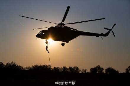 超酷！武警第一机动总队某支队组织实战化综合演练