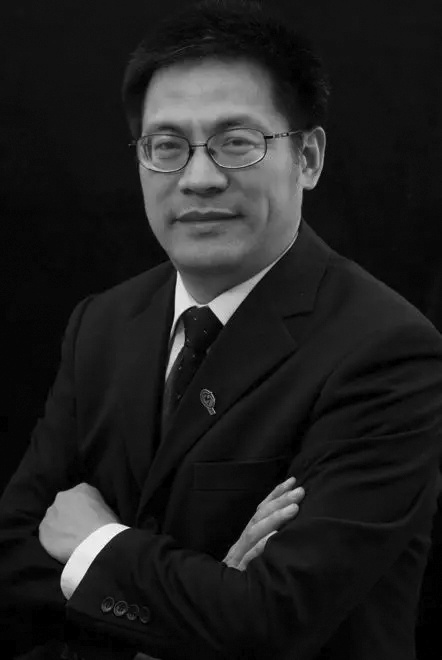 何红锋突发疾病逝世