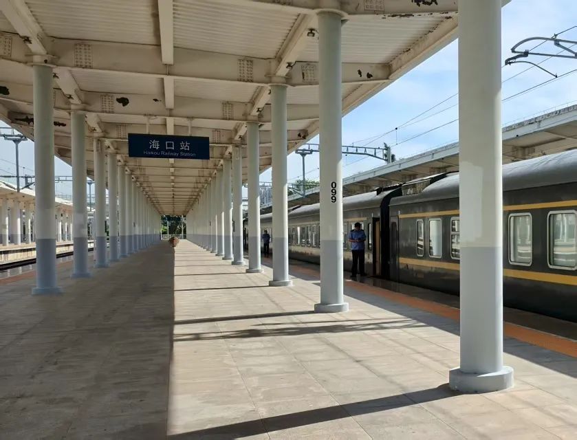 受台风影响，进出海南岛列车调整运行秩序