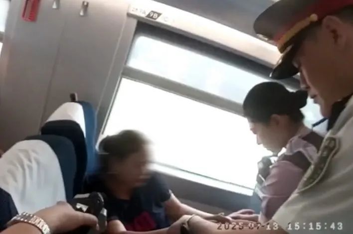 沈阳北站始发！G3483次列车上一老人发生紧急情况！