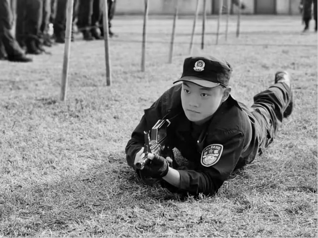 谢雨丰(不满25岁),被评定为烈士! 谢雨丰(不满25岁),被评定为烈士!