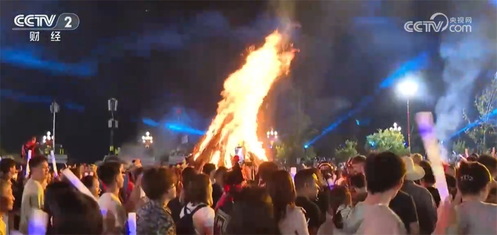 好剧连台、民族风情美、“夜经济”推陈出新 开启暑期文旅市场“嗨玩模式”