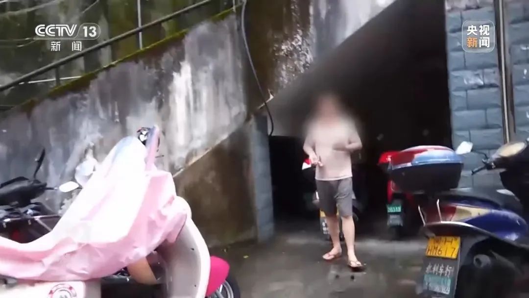 包装出来的“背债人” 包装出来的“背债人”