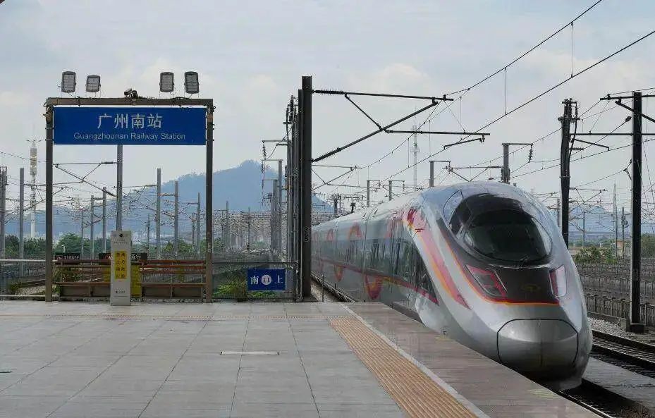 84个台风预警!“韦帕”或登陆珠海至湛江沿海,广东多地停运、停航、停课…… 84个台风预警!“韦帕”或登陆珠海至湛江沿海,广东多地停运、停航、停课……