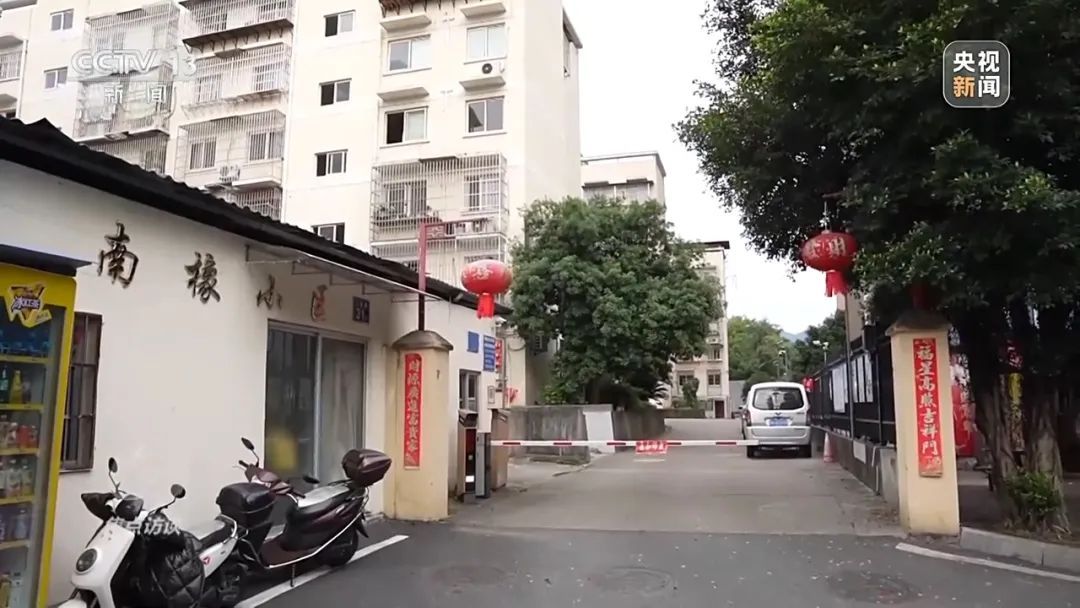 包装出来的“背债人” 包装出来的“背债人”