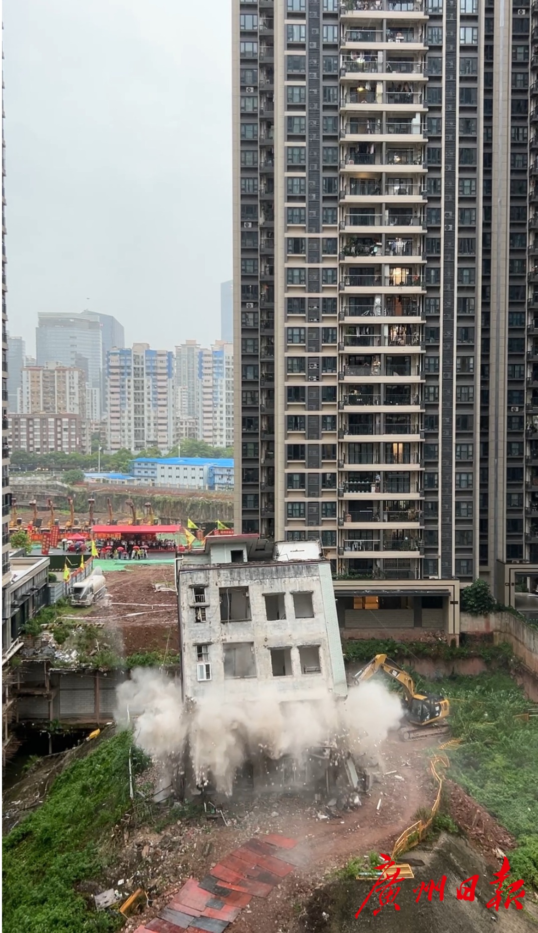 最后两栋开拆!冼村旧改村屋全部拆除清零 最后两栋开拆!冼村旧改村屋全部拆除清零