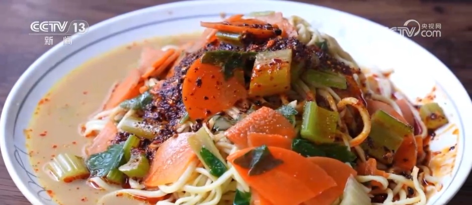 舌尖上的消暑佳品唤醒盛夏记忆 这些“清凉美食”不可错过