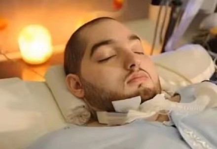 遭遇车祸昏迷近20年,沙特“沉睡王子”去世 遭遇车祸昏迷近20年,沙特“沉睡王子”去世