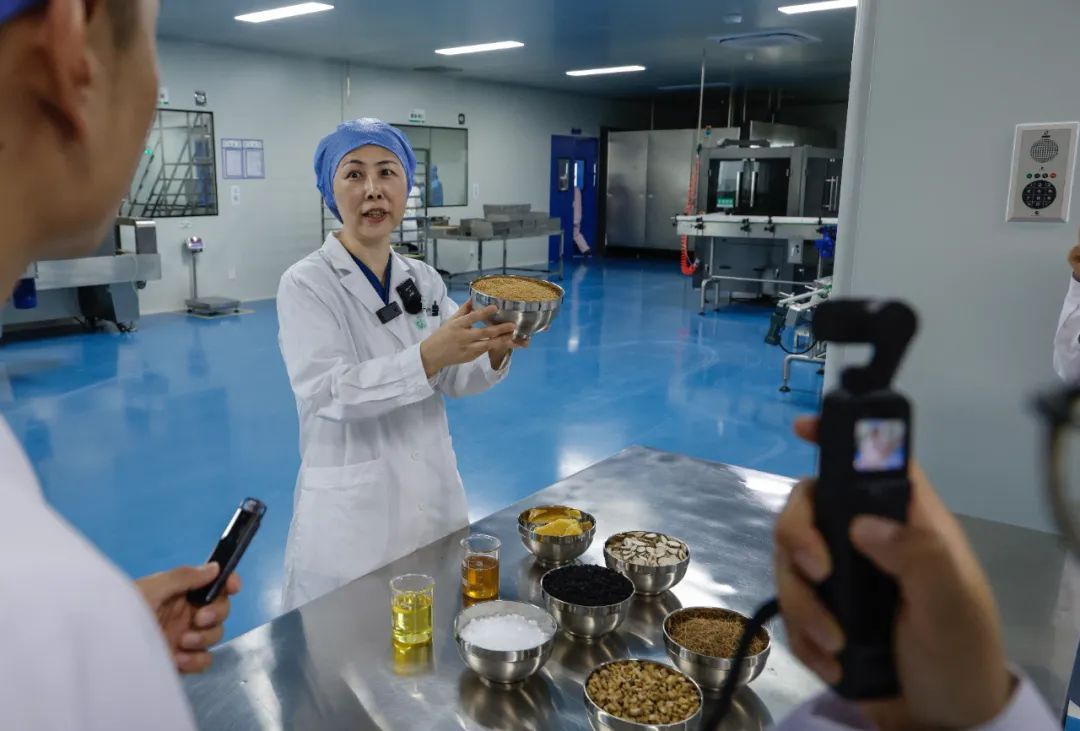 冬病夏治 &nbsp;“三伏贴”开贴