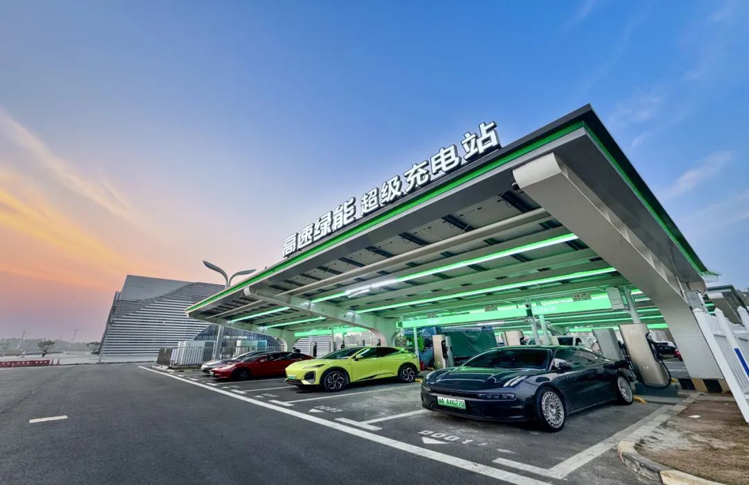 高铁飞机自驾游……更多出行方式自由切换！只因路网悄悄变了样