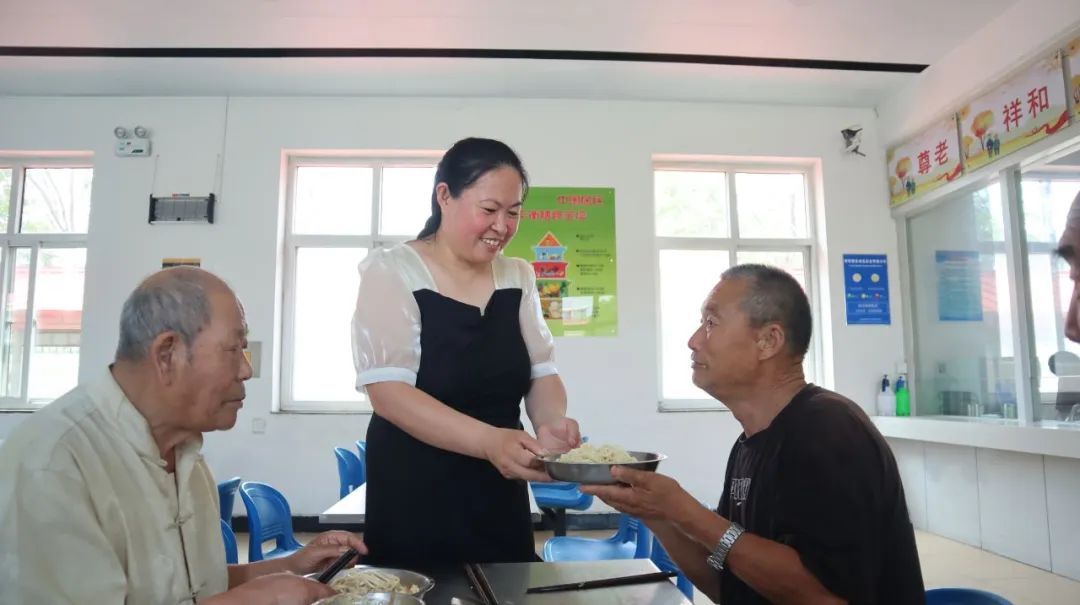 河北“面条姐”，连续十年捐赠爱心初伏面！