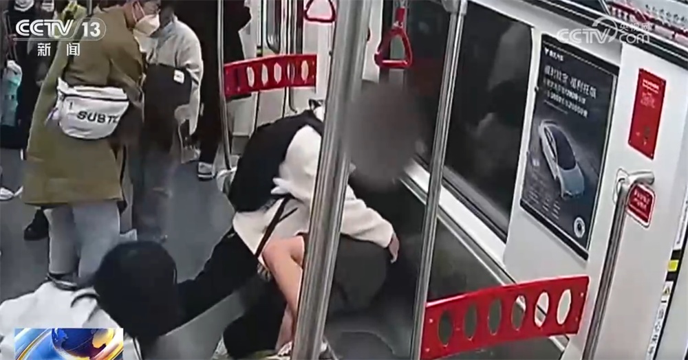 致敬！回顾见义勇为英雄模范英勇瞬间 他们用实际行动诠释“人间大爱”