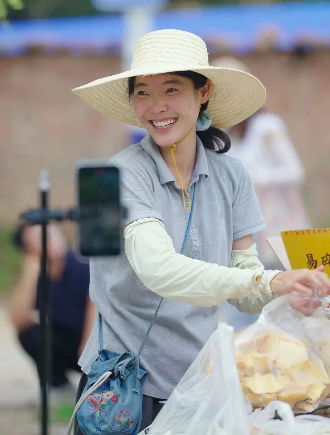 卖豆腐的27岁河南姑娘,李福贵凭什么走红 卖豆腐的27岁河南姑娘,李福贵凭什么走红