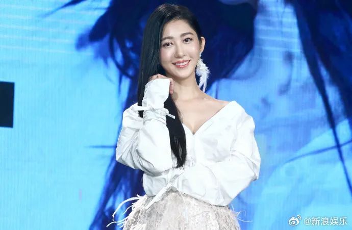 突然爆炸！女演员自曝：眼球差点炸破！千万别学