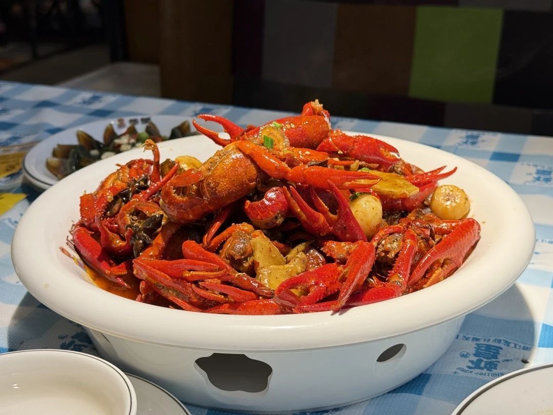 安检仪视角!爆火泡沫箱里装了啥? 安检仪视角!爆火泡沫箱里装了啥?