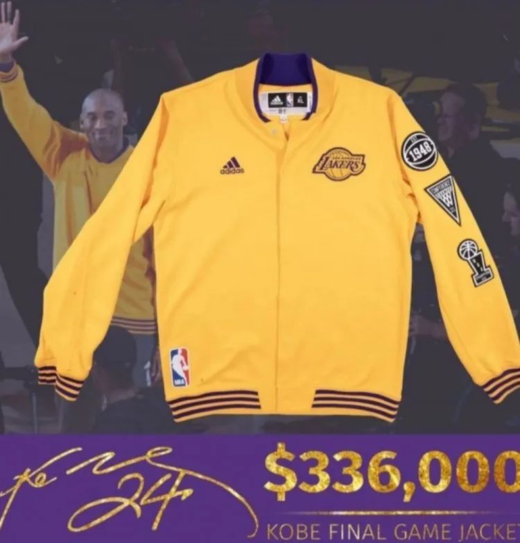 科比退役战热身服，拍卖出33.6万美元的价格！