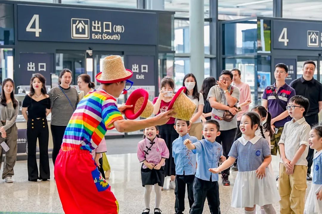 航空人口达4.7亿,货邮运输量飙涨32.8%!民航这五年客货双丰收 航空人口达4.7亿,货邮运输量飙涨32.8%!民航这五年客货双丰收
