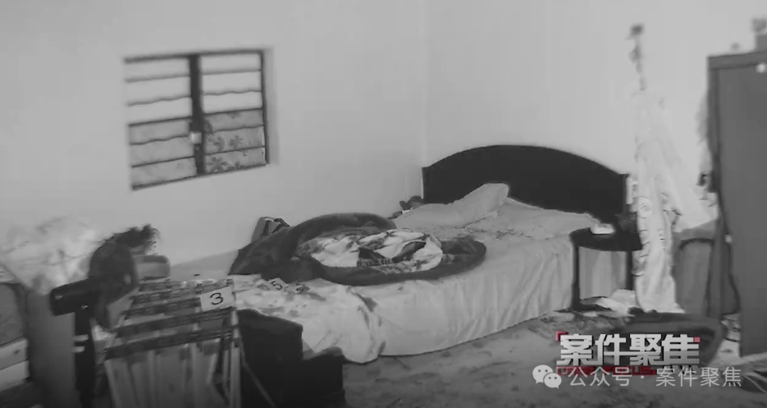 男子提前收工发现妻子被绑在床上,嫌疑人不劫财不劫色,只为拍一张照片…… 男子提前收工发现妻子被绑在床上,嫌疑人不劫财不劫色,只为拍一张照片……