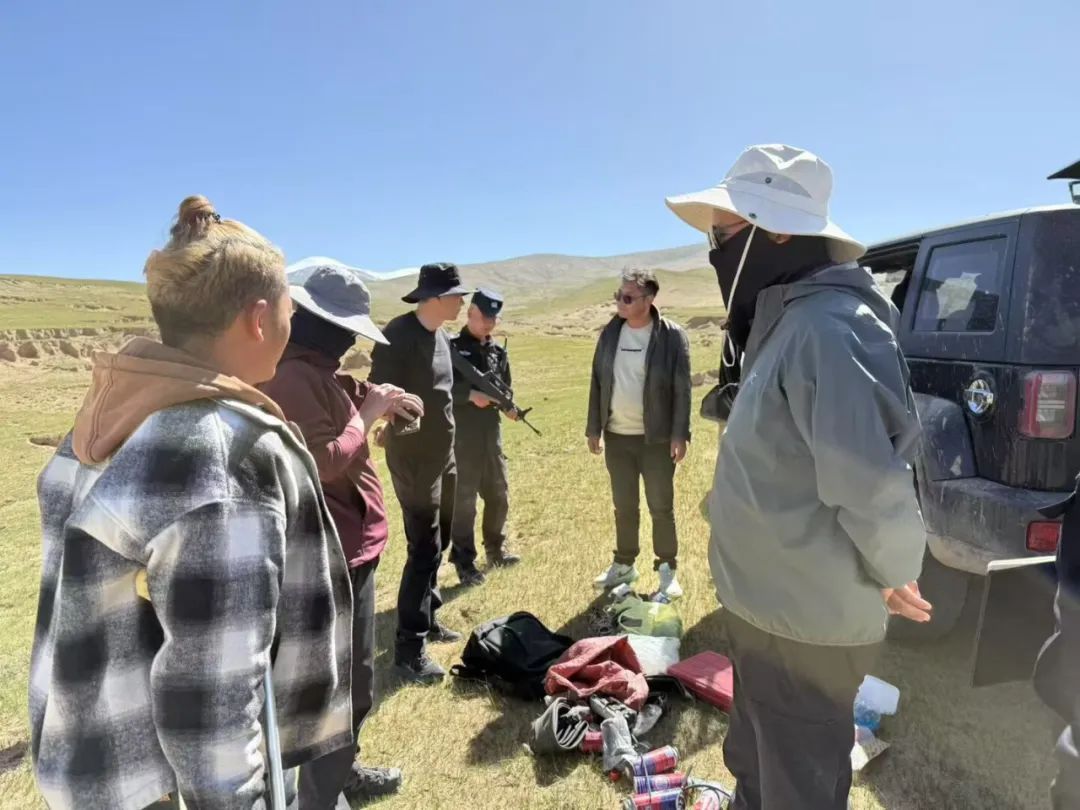 猎捕野牦牛幼崽,青海2人被抓! 猎捕野牦牛幼崽,青海2人被抓!