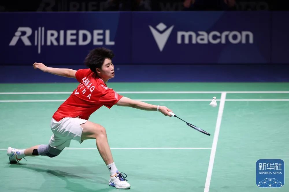 中国队获得羽毛球混合团体冠军