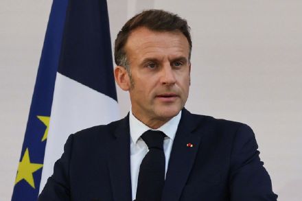 法媒：法国总统总理支持率创下新低