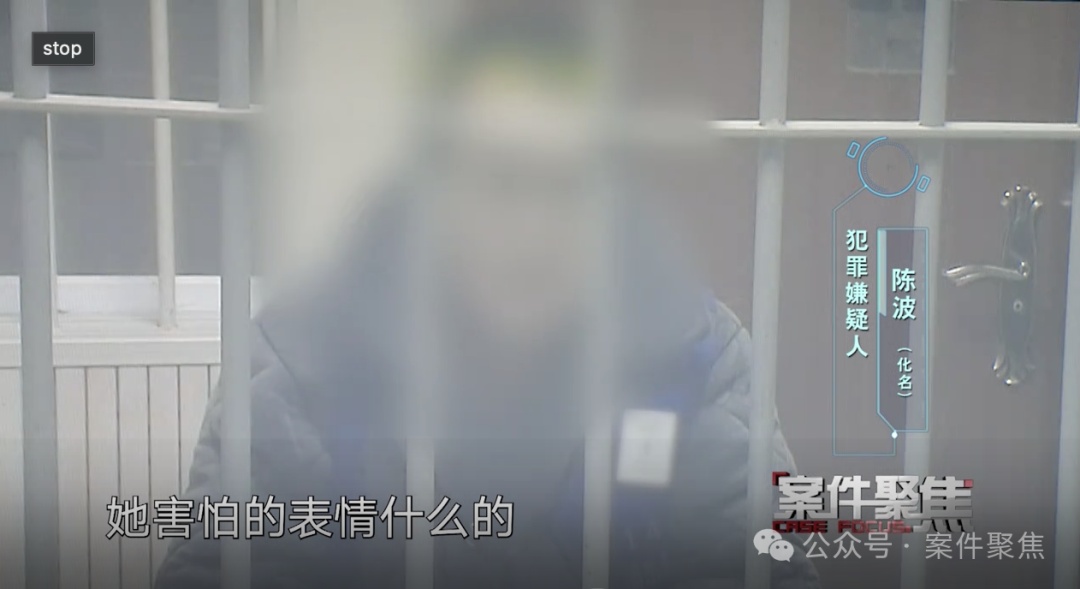 男子提前收工发现妻子被绑在床上,嫌疑人不劫财不劫色,只为拍一张照片…… 男子提前收工发现妻子被绑在床上,嫌疑人不劫财不劫色,只为拍一张照片……