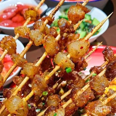 湖南岳阳拟成立“烧烤产业学院”，各方回应：面向社会人士招生，计划三年内培养1000人