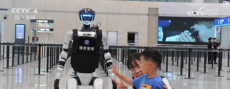 “中国游”火爆：“科技+服务”助力通关速度变经济增量