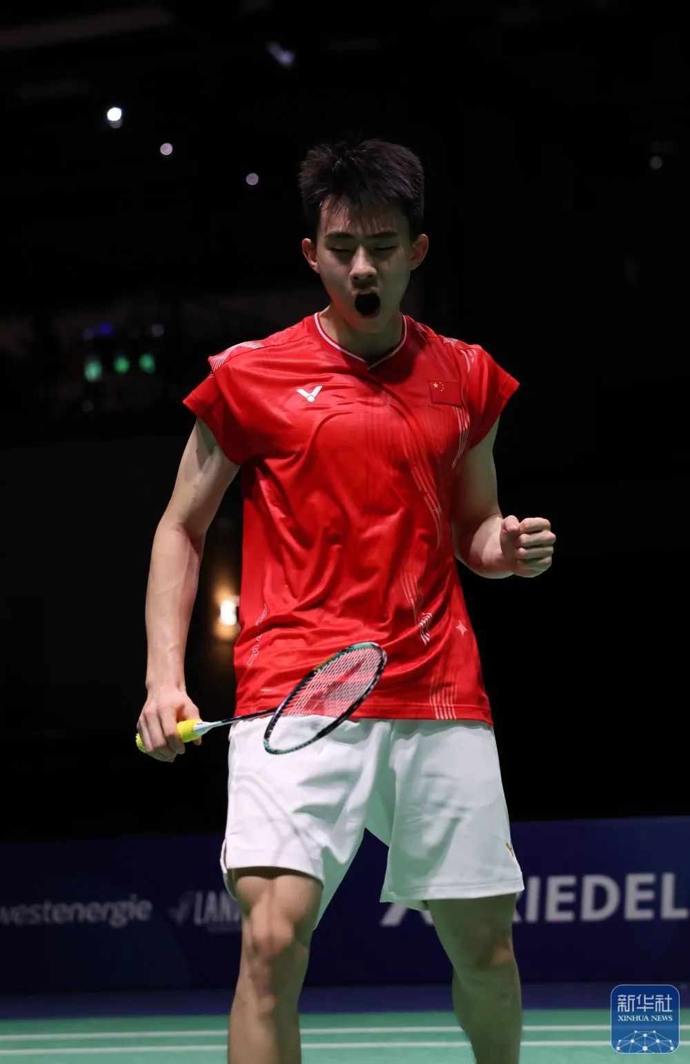 中国队获得羽毛球混合团体冠军