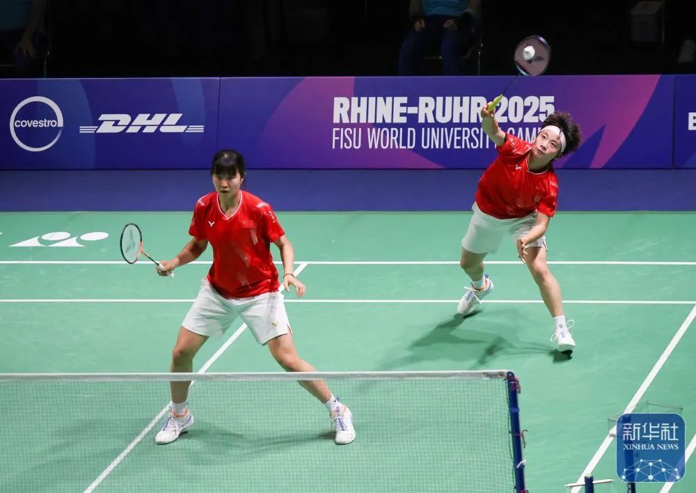 中国队获得羽毛球混合团体冠军