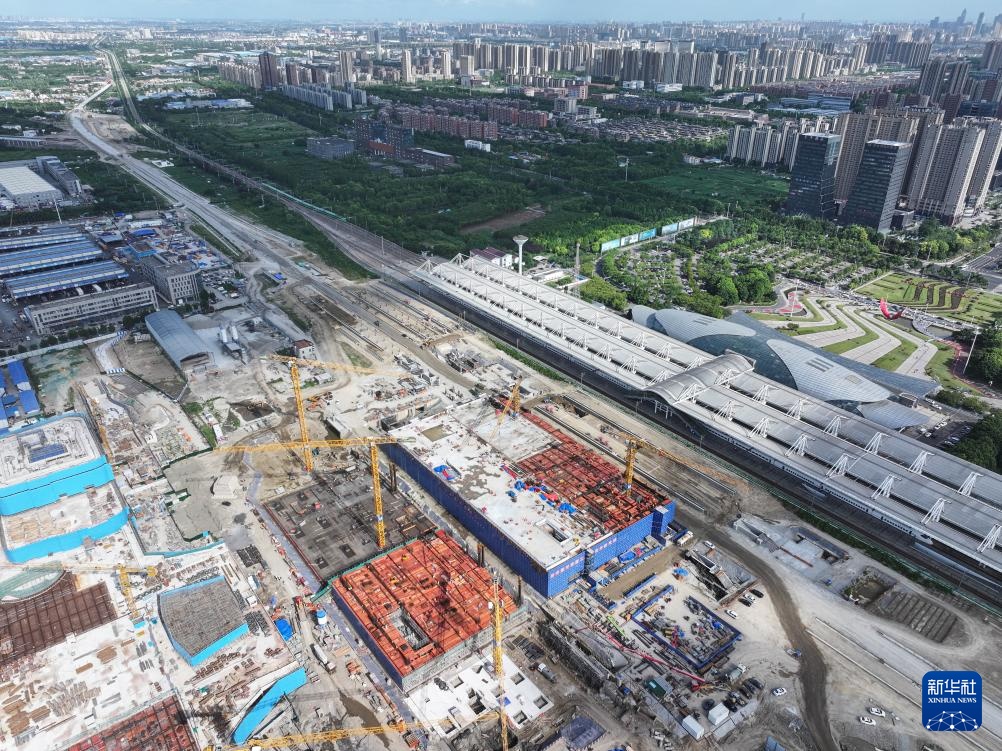 新建上海至南京至合肥高铁南通站站房施工稳步推进