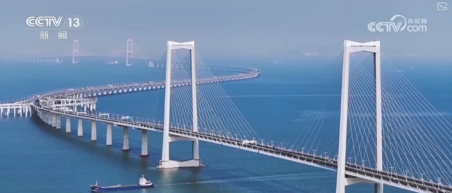 新型消费火热、科技成果涌现……划重点！透过亮点感受中国经济蓬勃“脉动”