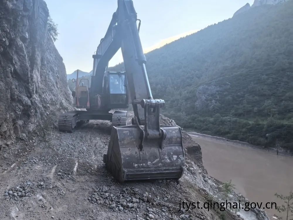 青海21个路段周边出现泥石流、滑坡