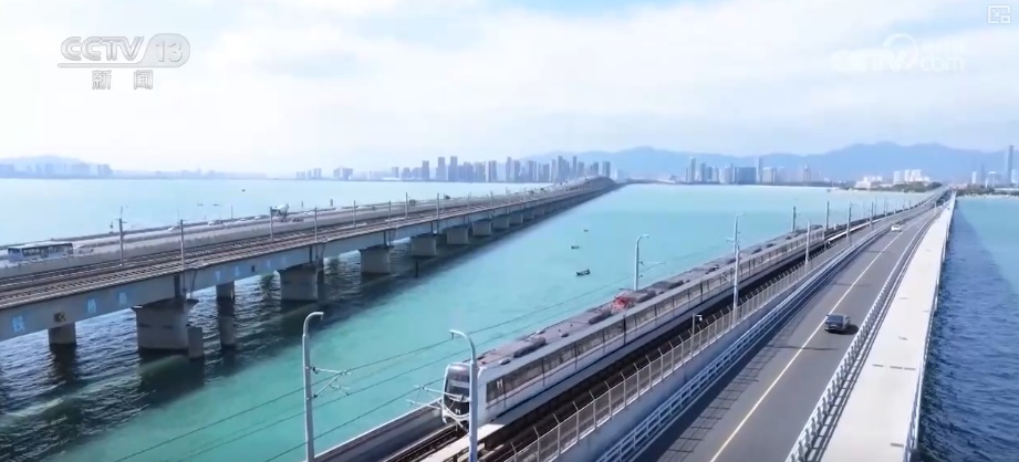 新型消费火热、科技成果涌现……划重点！透过亮点感受中国经济蓬勃“脉动”