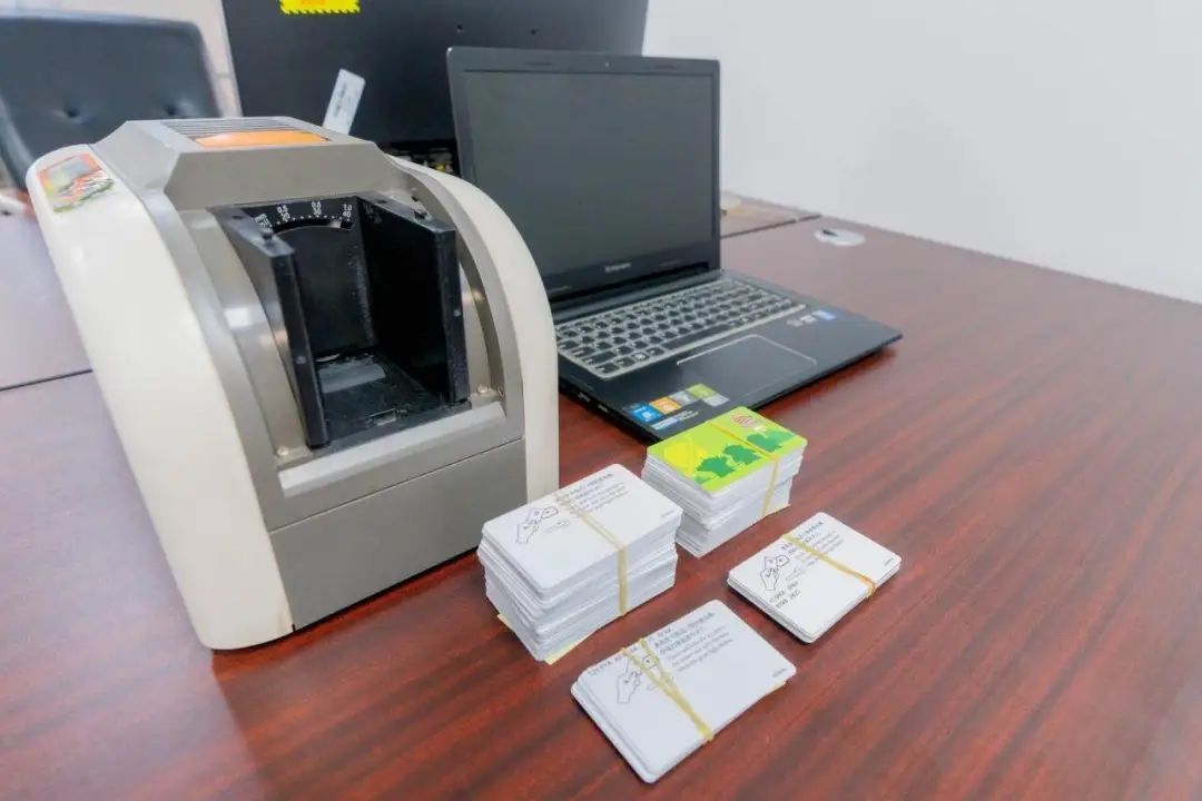 伪造、倒卖迪士尼酒店房卡，33人被抓！警方提醒