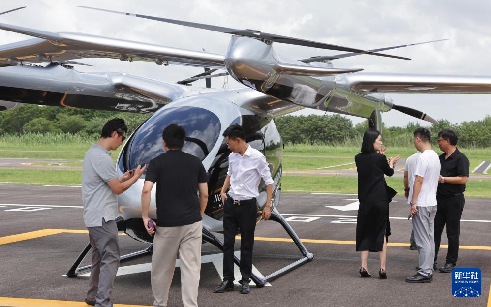 我国首架“适航三证”吨级以上eVTOL航空器交付