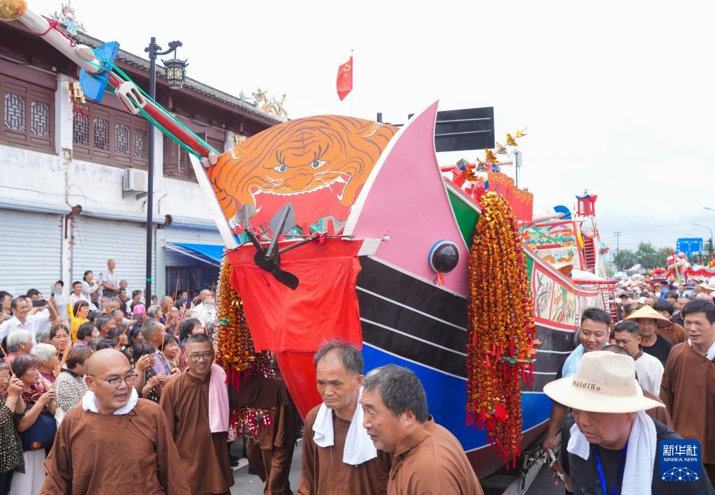 浙江台州:送大暑船 浙江台州:送大暑船